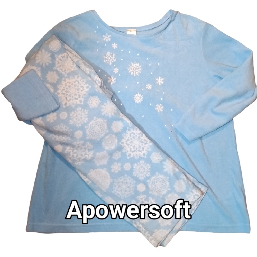 Blue & White Snowflake Fleece Pajama Set